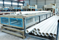 亞塑PVC管材生產(chǎn)車間